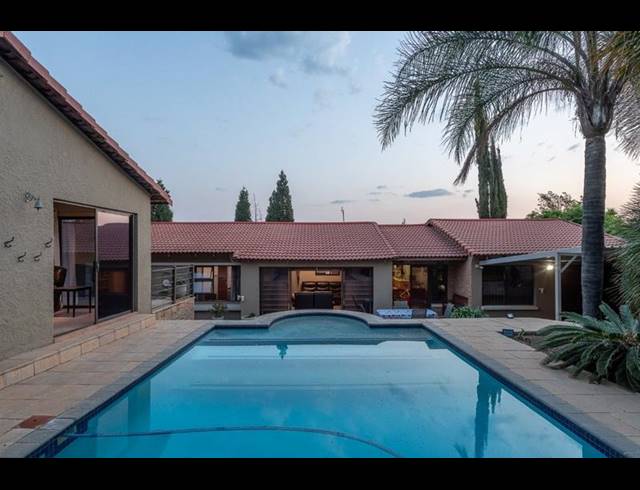 4 BEDROOM HOUSE FOR SALE IN GLENVISTA